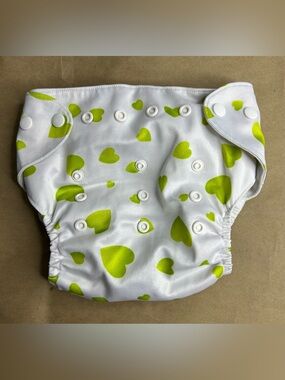 5 for $25🔥Happy Flute Lime Green Heart Print Adjustable Diaper